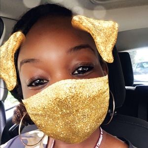 Meet your Posher, Saydatou